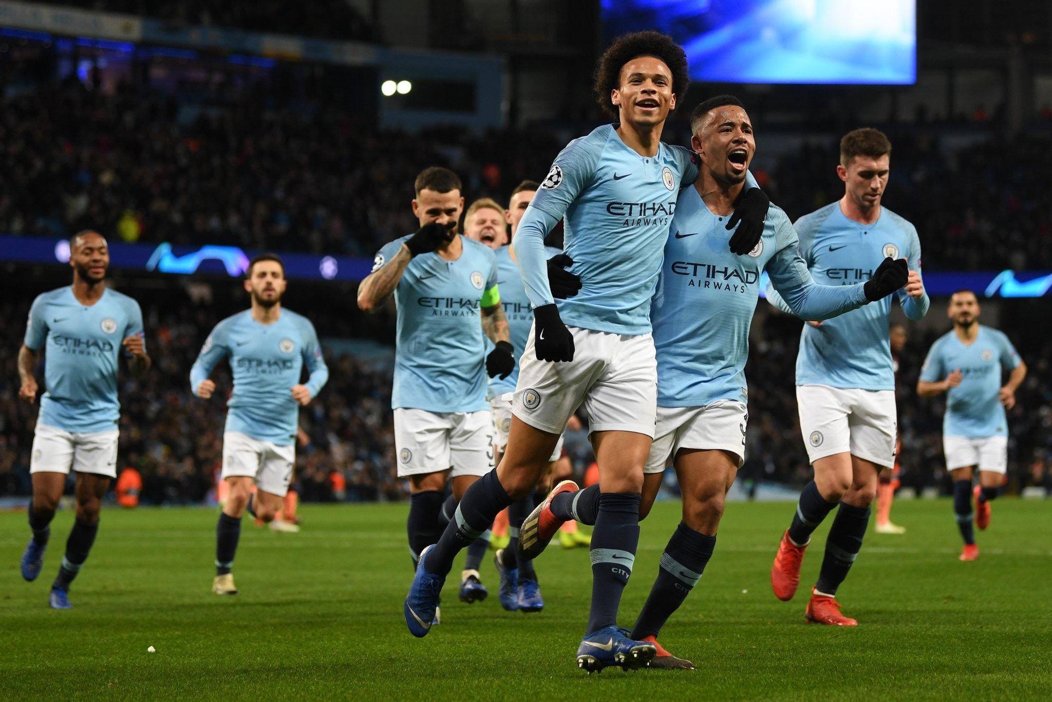 追平英超最 追平英超最